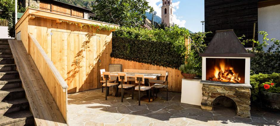 Garten mit Grill